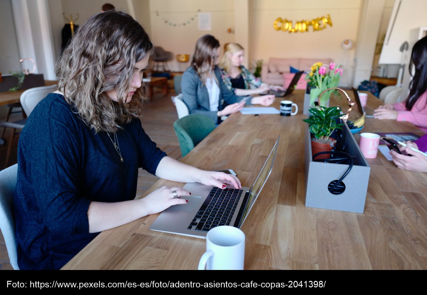 Escuela de Empoderamiento Femenino y Juvenil - Cider | Uniandes