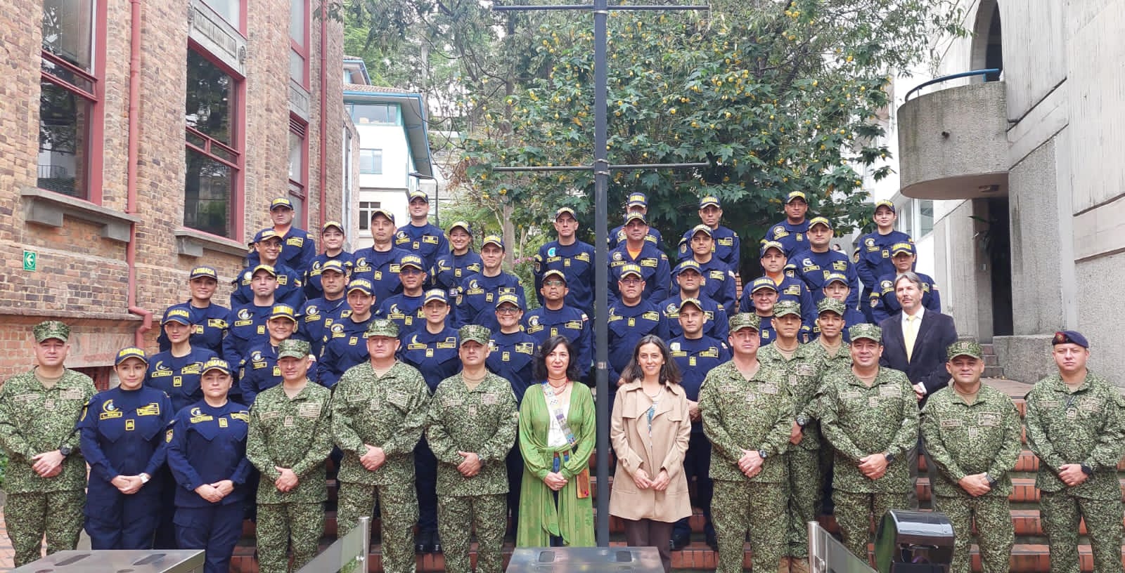 Equidad e igualdad de género en la Armada Nacional | Cider Uniandes