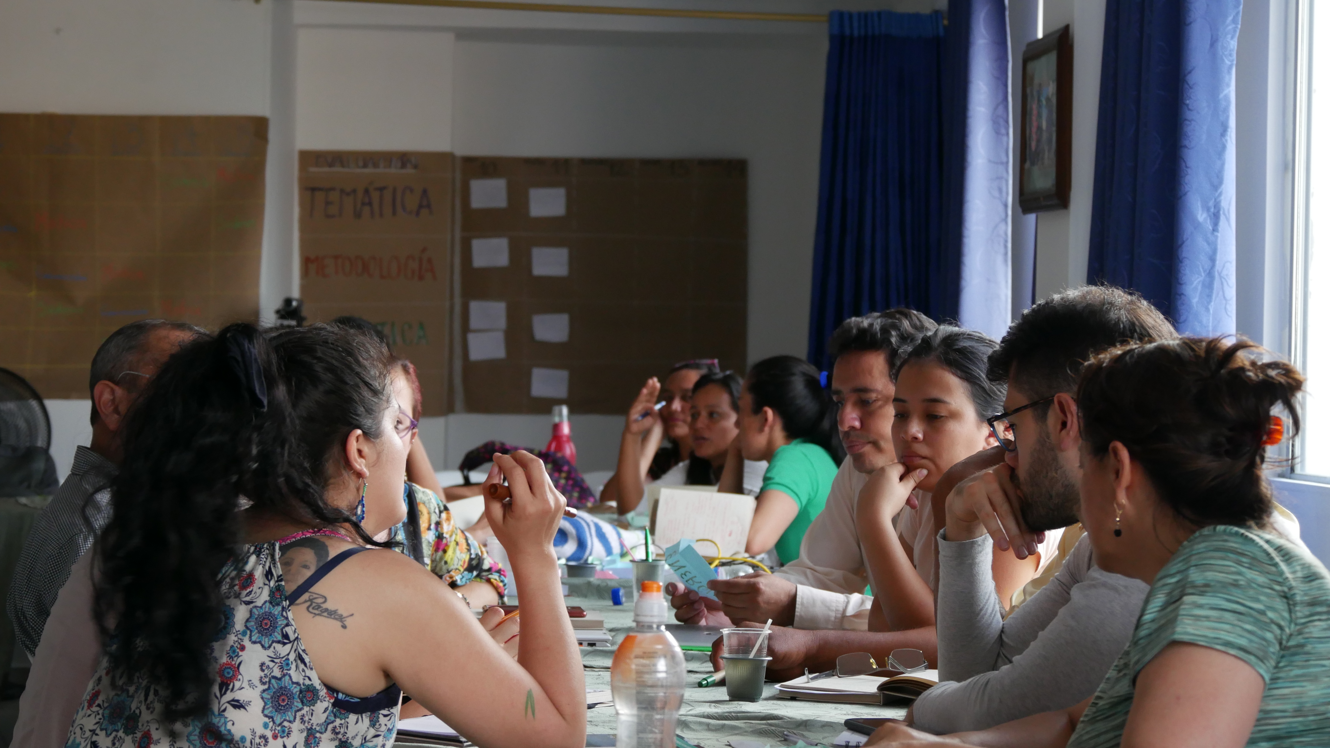 Estudiantes durante un curso de educación continua del Cider | Uniandes
