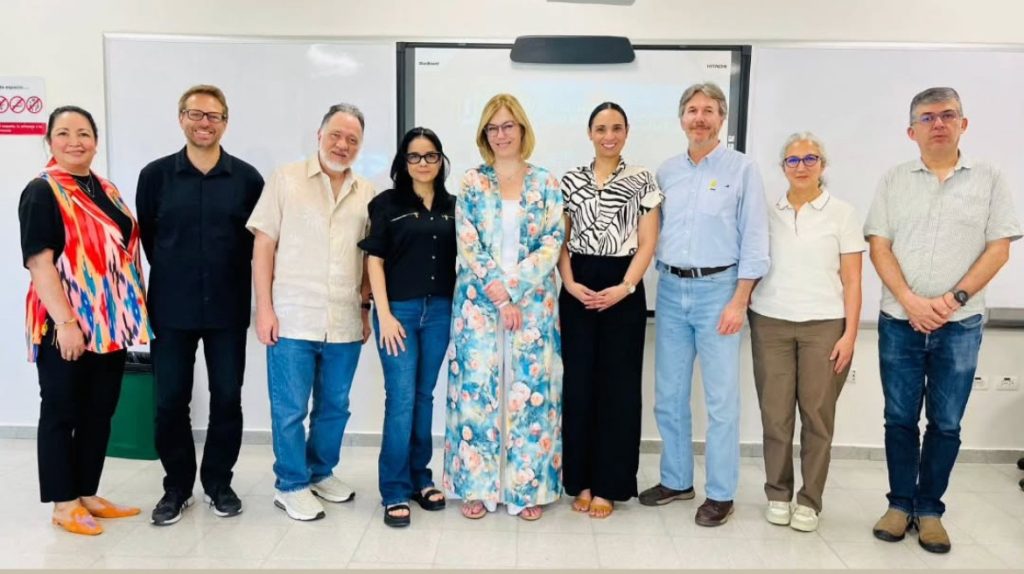 Primer coloquio interdisciplinario sobre desarrollo: Diálogos críticos desde el Caribe